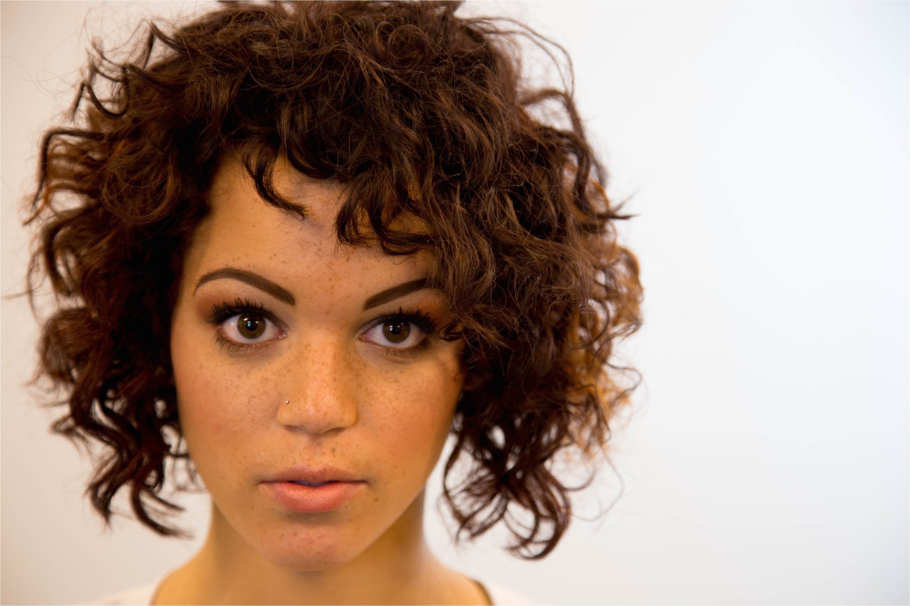 bob hairstyles for frizzy hair