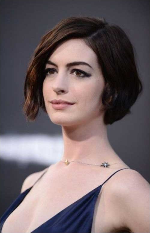 anne hathaway short pixie