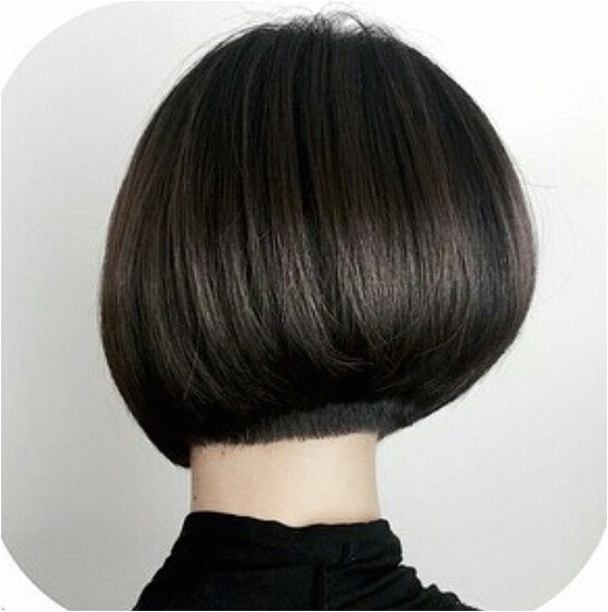 medium bob hairstyle back view