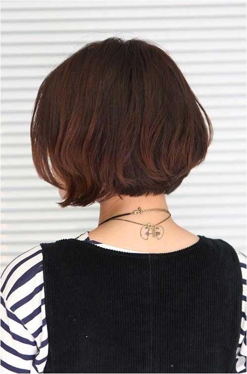 back view of short bob haircuts