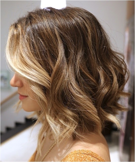 10 stylish wavy bob hairstyles medium short hair