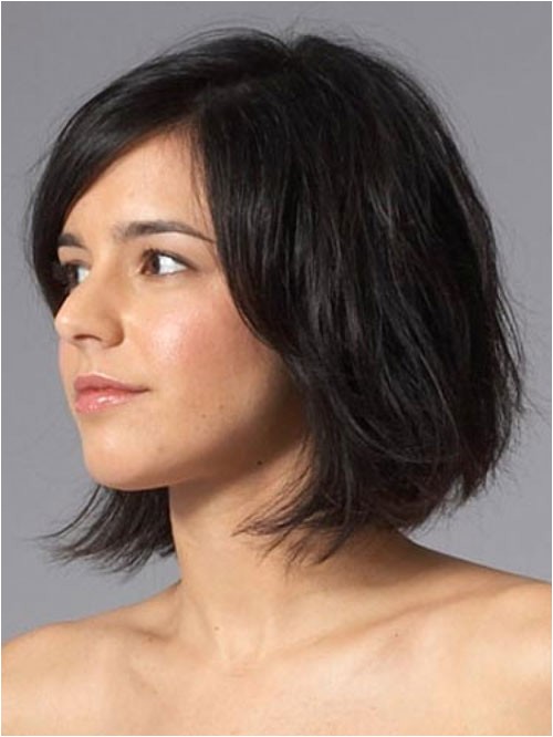 24 best easy short hairstyles for thick hair