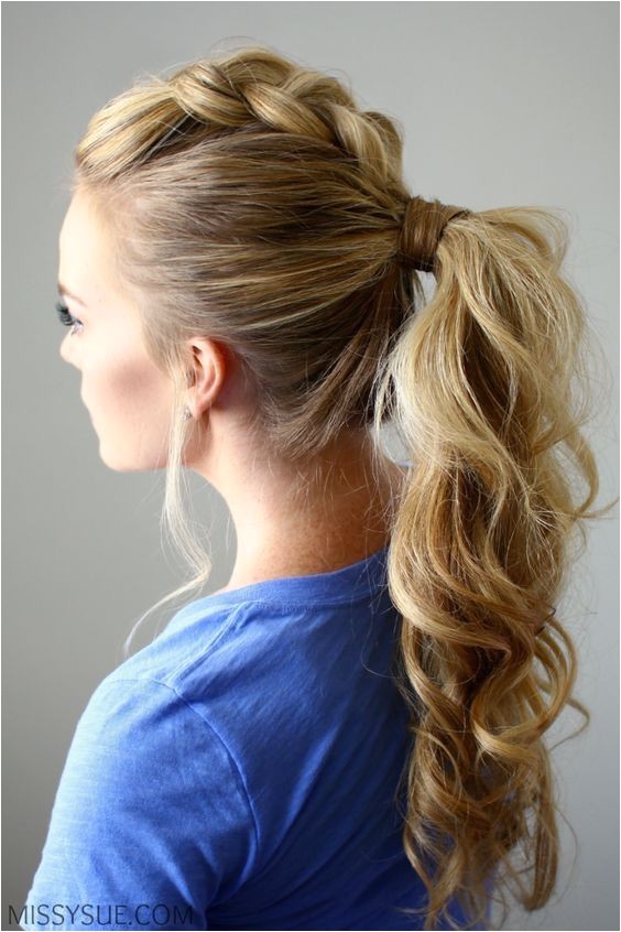 easy ponytail hairstyle