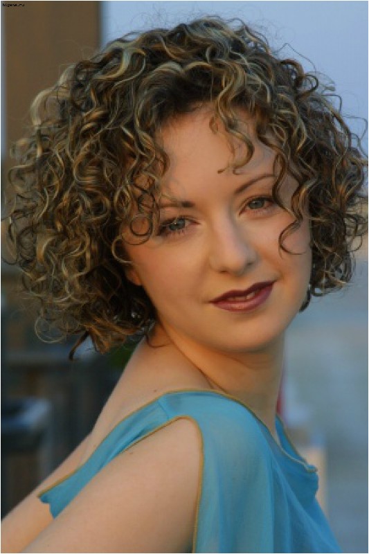 short curly hairstyles 2013 2