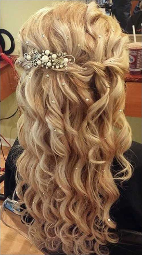 20 party hairstyles for curly hair