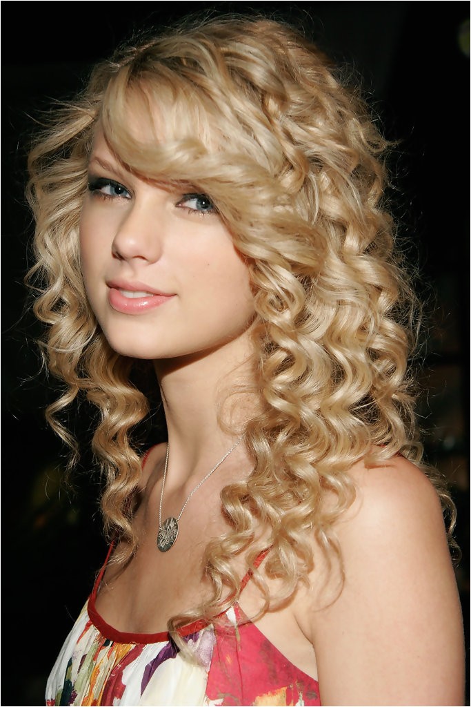 long curly hairstyles for women
