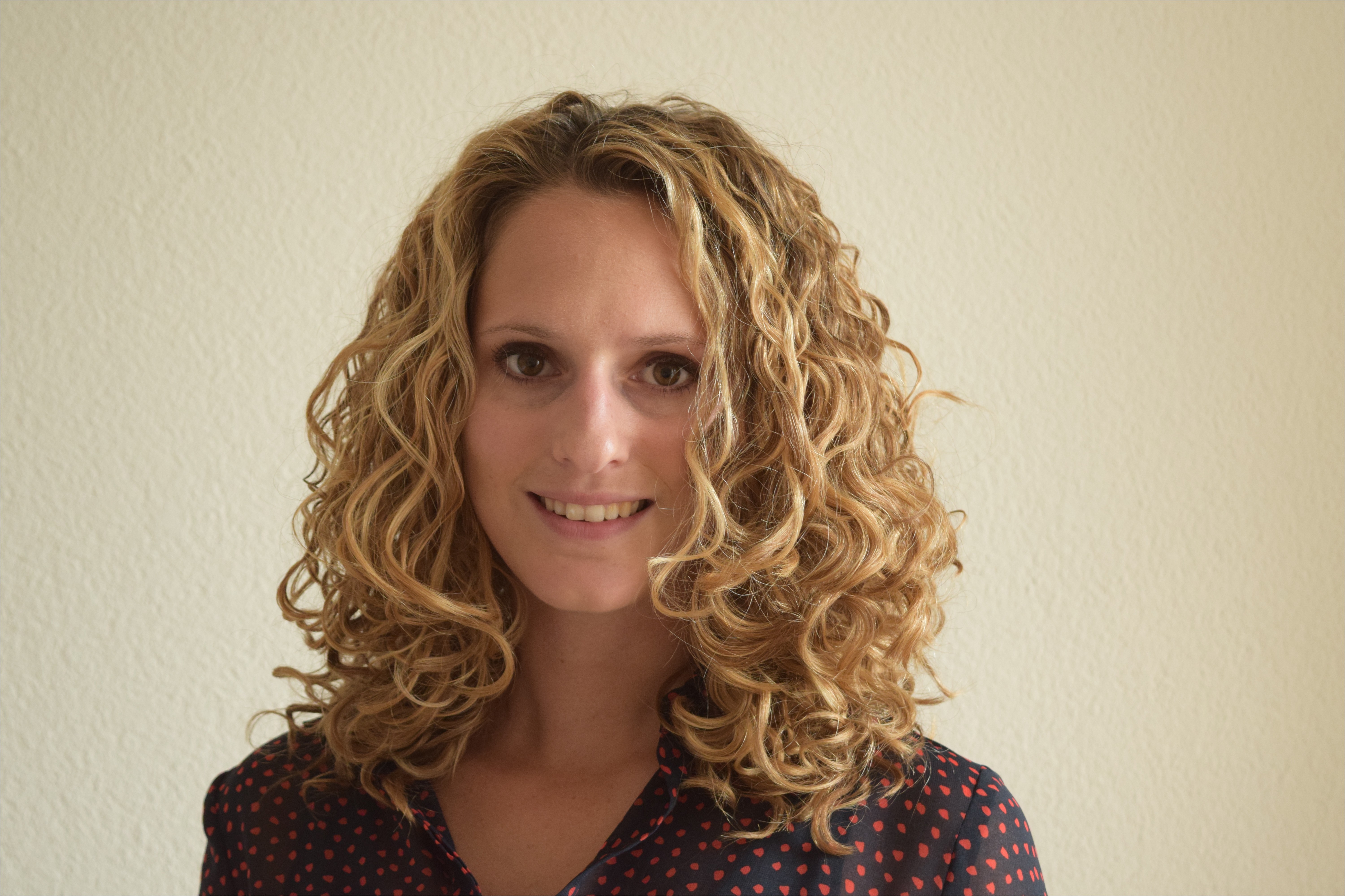 more root volume clipping curly hair with bobby pins