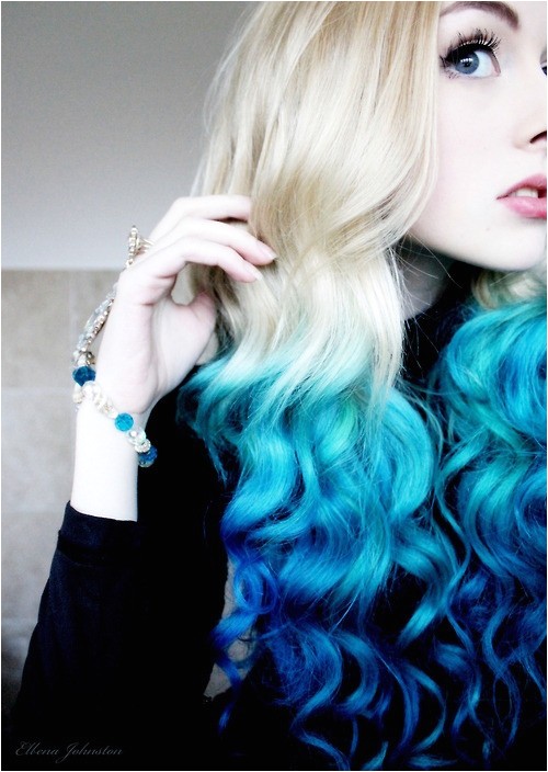 blue dip dyed hair