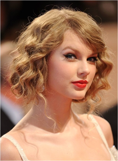 ways to style short hair for the prom