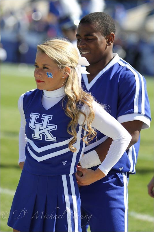 cute hairstyles for high school football games