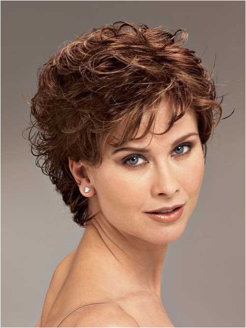 cute layered short haircuts for round faces