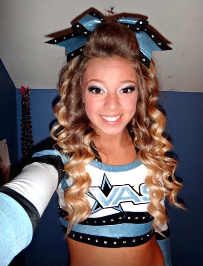 cute cheerleading hairstyles for long hair