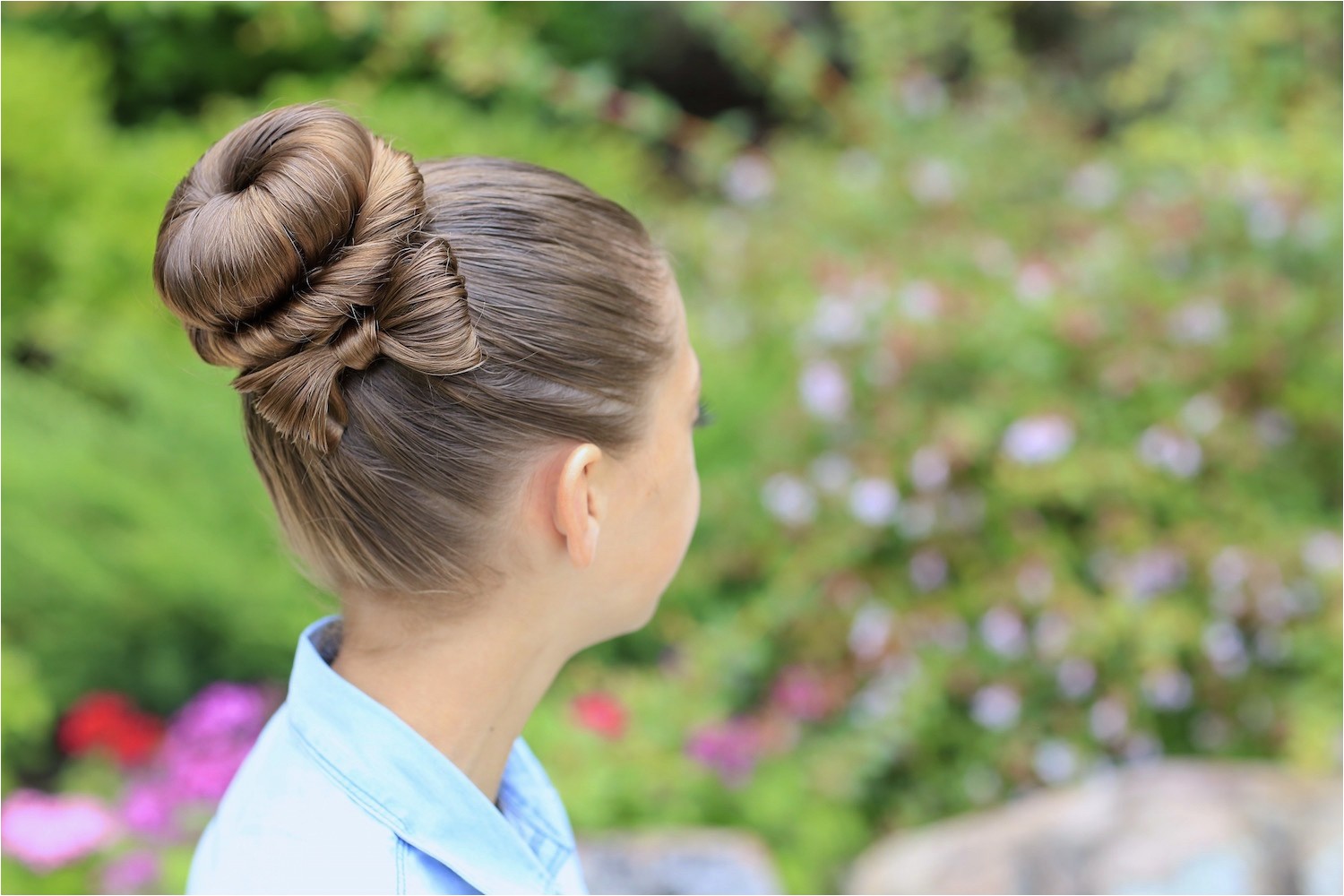 the perfect bow bun updo