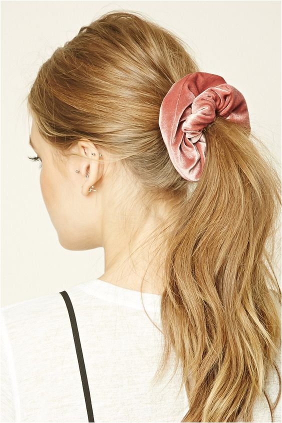 hair trends how to wear a scrunchie in 2018