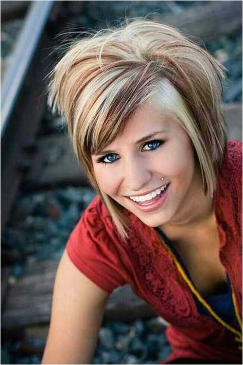 short light brown hair with blonde highlights