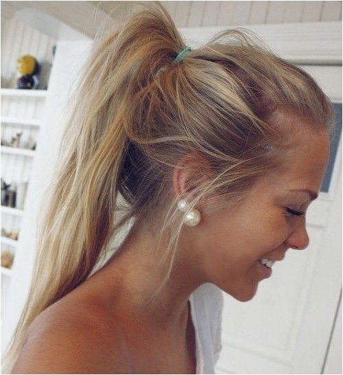 cute messy ponytail for girls easy hairstyle for sports