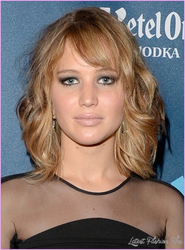best medium length haircuts round faces