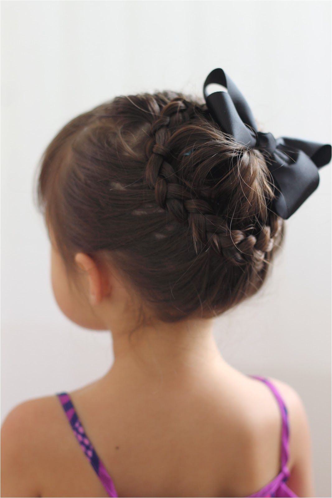 16 Toddler hair styles to mix up the pony tail and simple braids dutch braids french braid side pony tail braided pony messy bun side braid into a bun