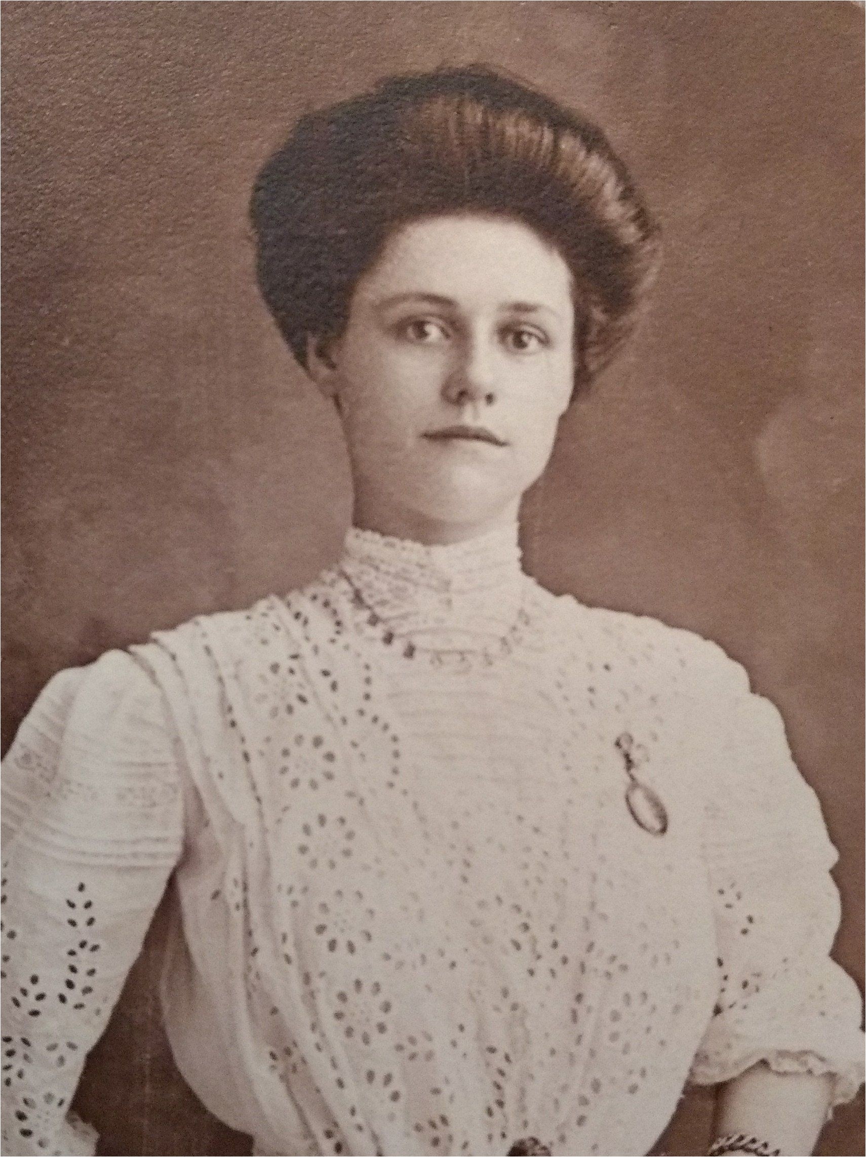 Antique Cabinet Card graph Victorian Edwardian Gibson Girl Beautiful Young Woman Black and White in Long White Edwardian Dress