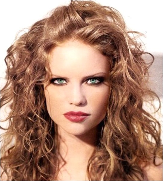 50 seriously cute hairstyles for curly hair