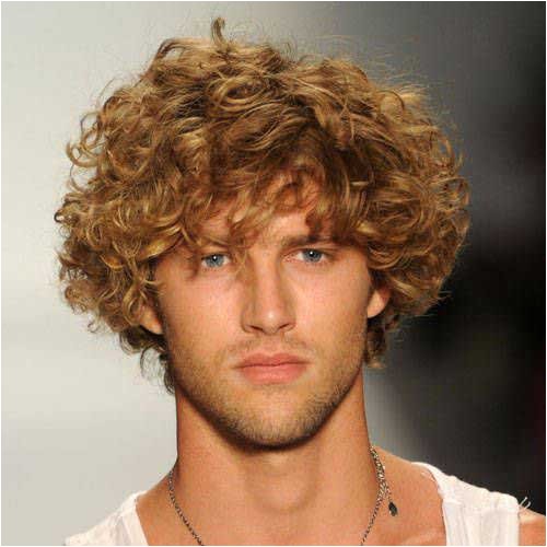 20 short curly hairstyles for men