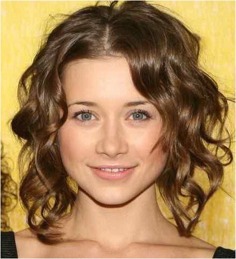 hairstyles for short curly hair for teenagers