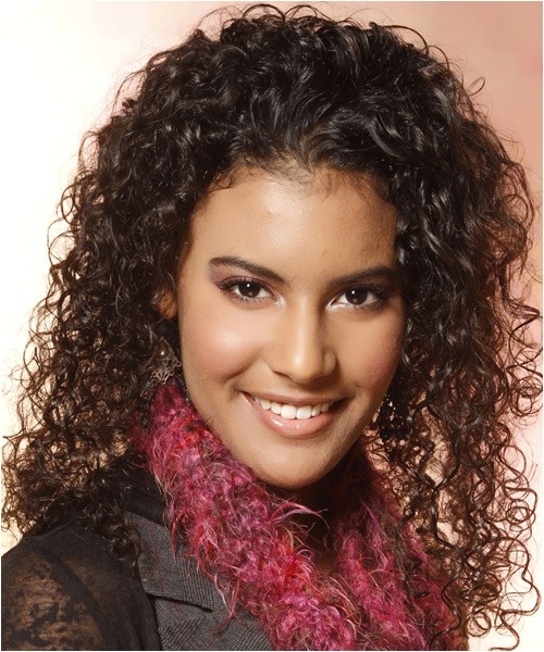 beautiful tight curly hairstyles for womens