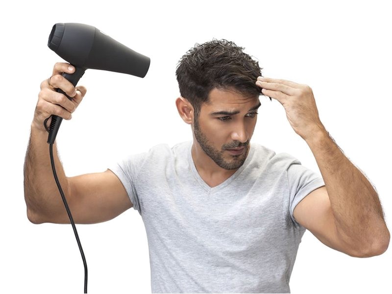 why all men should use a hairdryer to style their hair