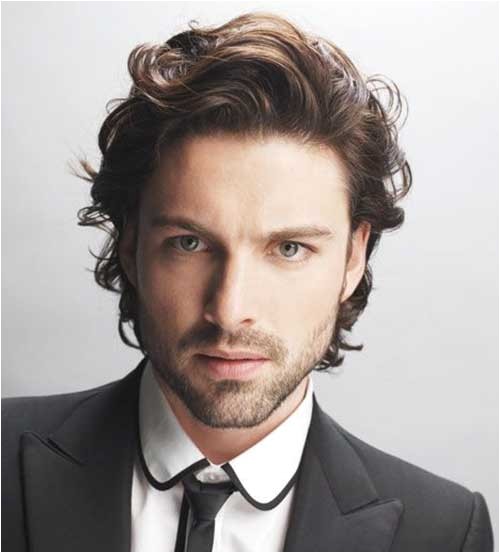 16 haircuts for wavy hair men