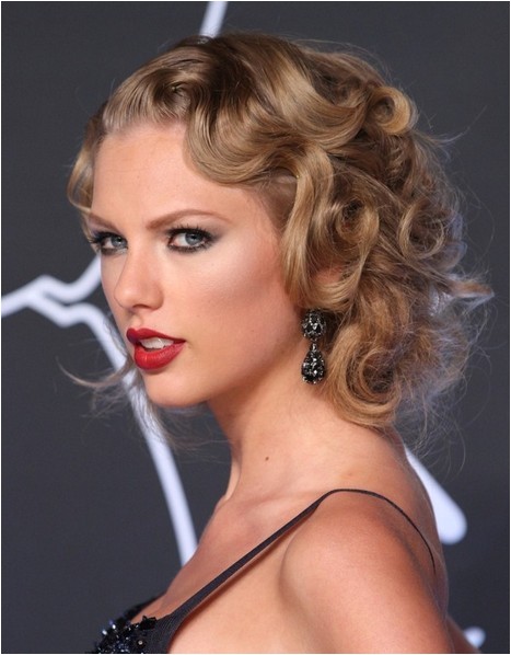 taylor swift hairstyles flapper inspired hairstyle for night out