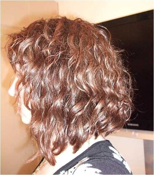 20 good haircuts for medium curly hair
