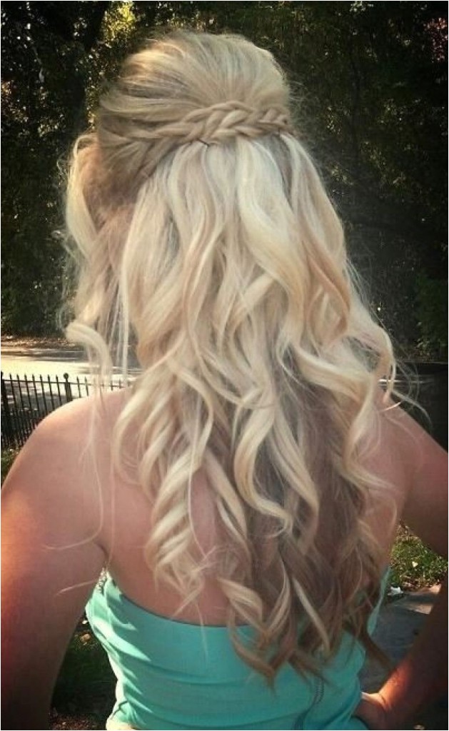 long curly prom hairstyles