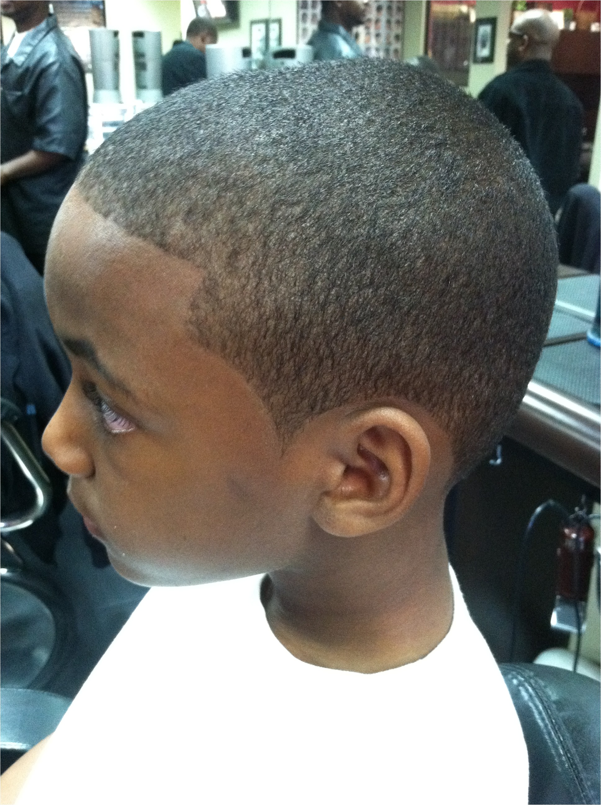 low fade haircut black men