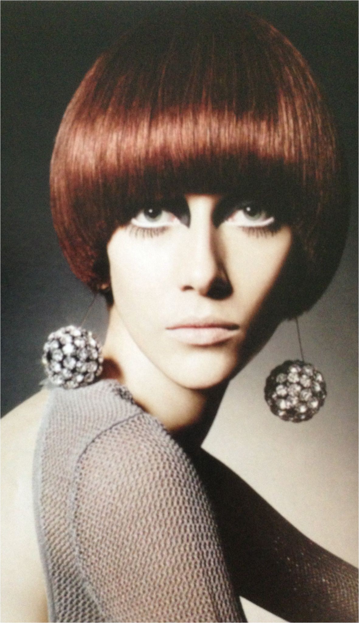 1960 s Mod Hair & Makeup round