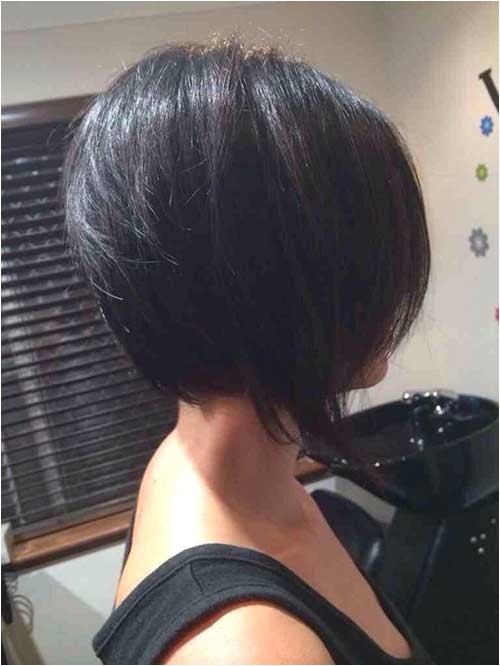 15 back view of inverted bob
