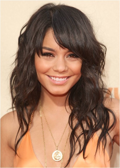 latest popular hairstyles with bangs