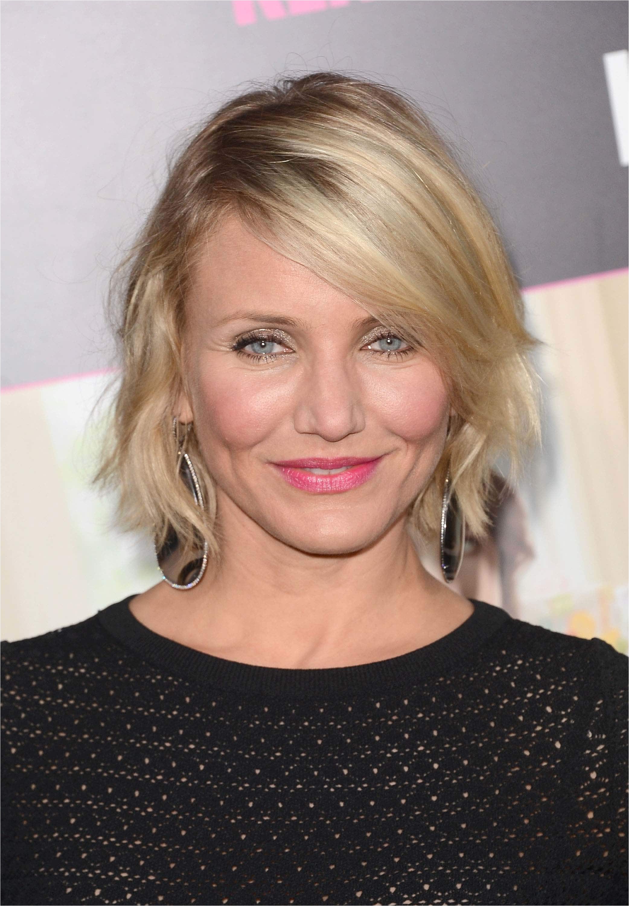 short hairstyles for square faces over 40