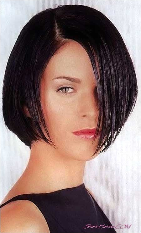 short black hairstyles without bangs
