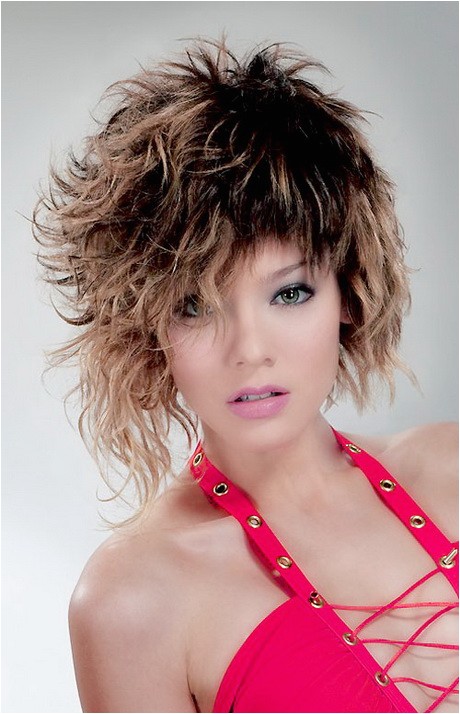 funky short curly hairstyles