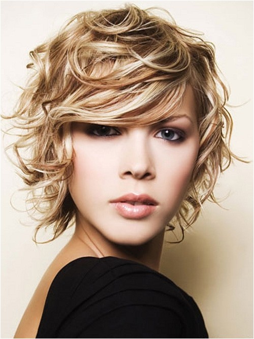 short curly hair that looks great with a round face
