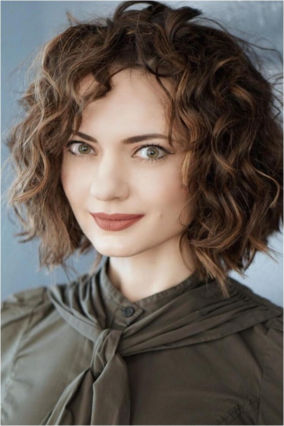 glamorous short curly hairstyles 2018