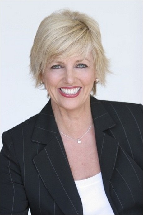 pictures of short hair styles for women over 60