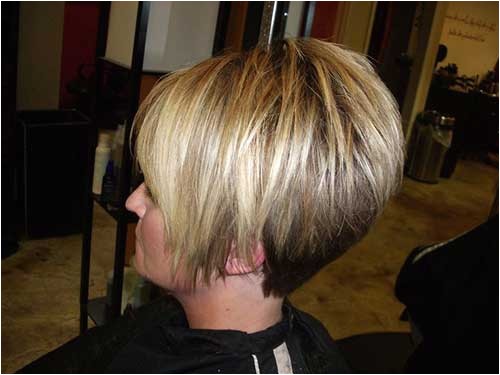 popular stacked bob haircut pictures