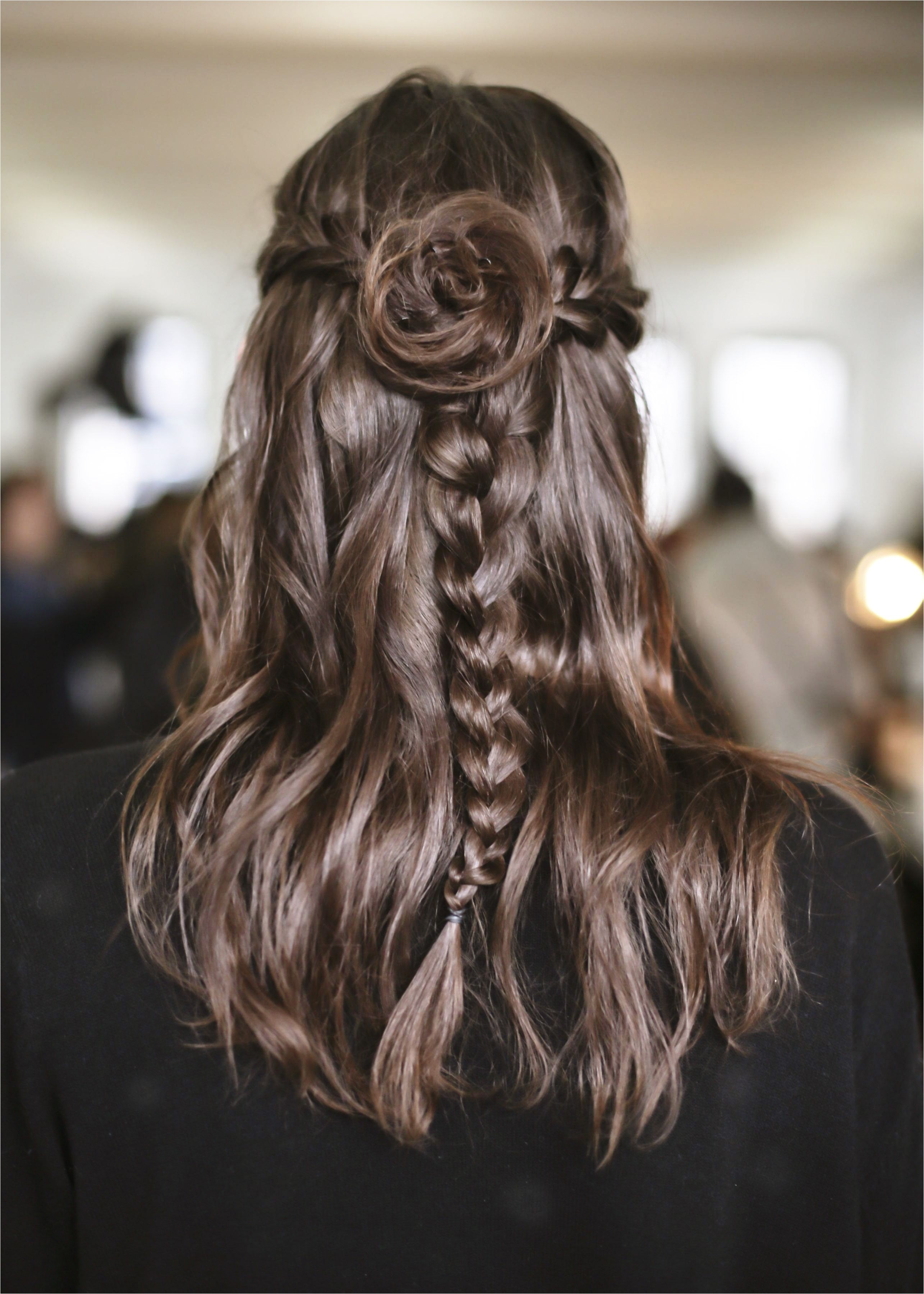 These twists and braids are the perfect summer hairstyle e all the looks now