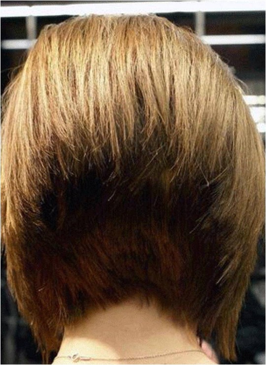 back view of 45 degree short wedge bob haircut