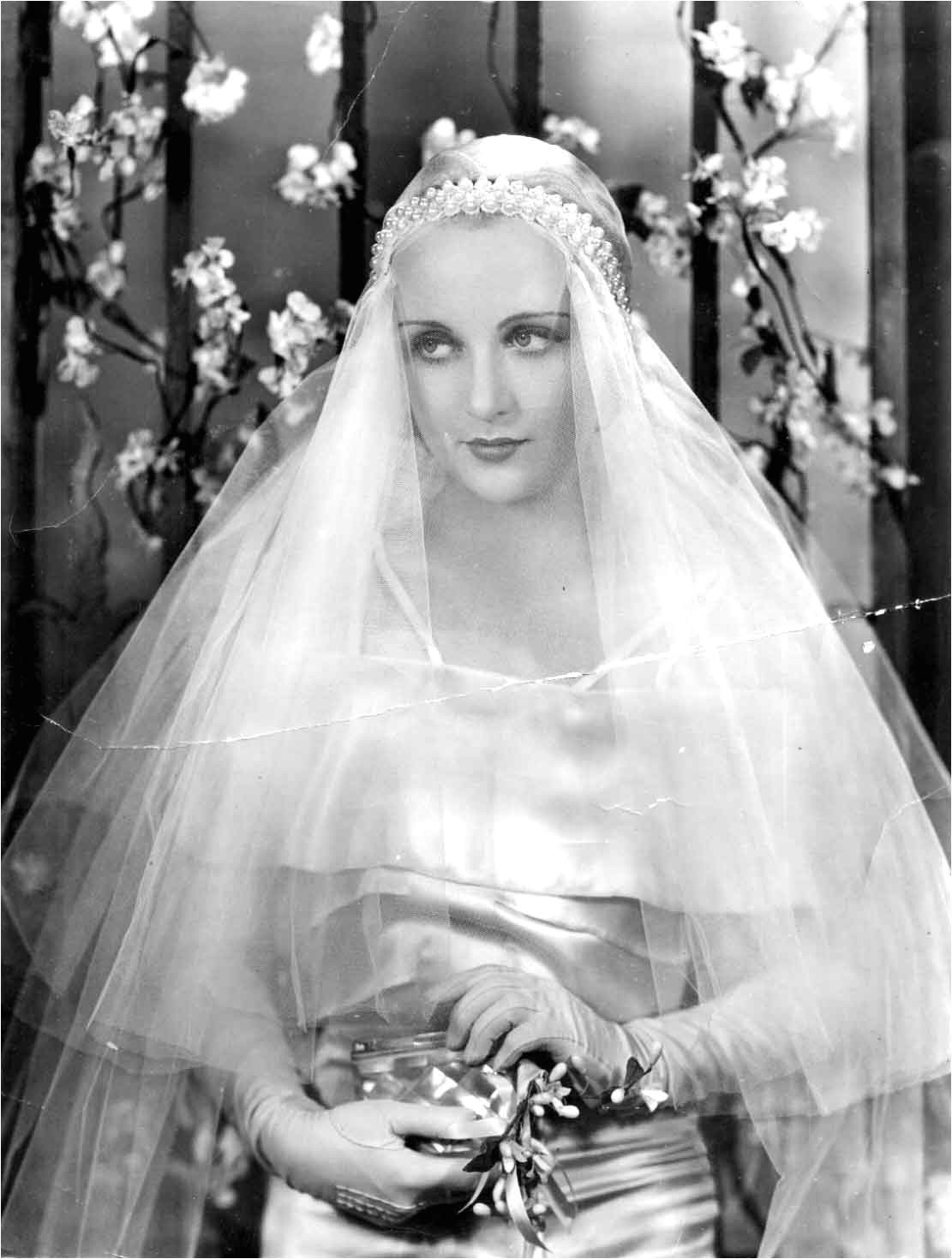 1930s inspired bridal hair and makeup