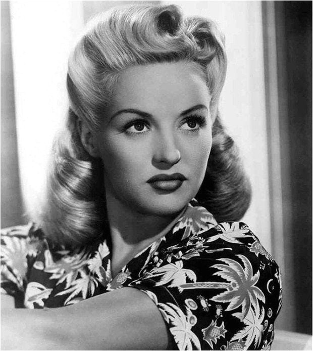 1940s vintage victory rolls