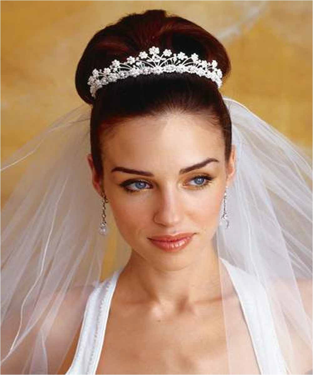 beehive hairstyles for your wedding