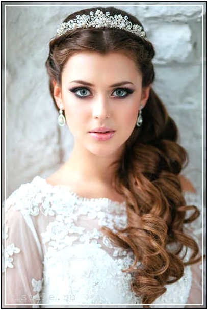 wedding hairstyles for round faces 26