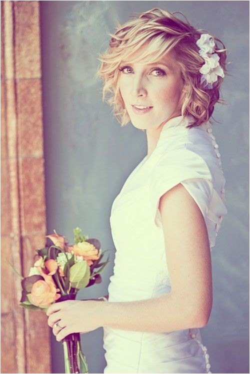 16 great bridesmaid hairstyles for women